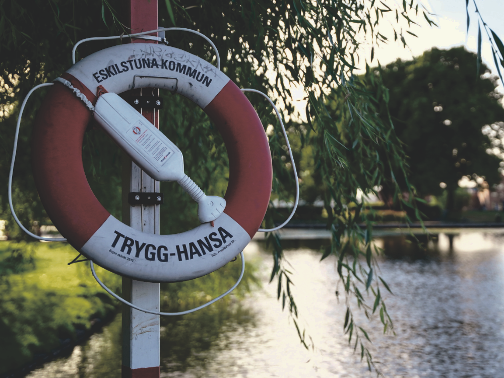 En bild på en badplats